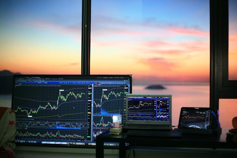 Navigating the Complexities of the Economy: A Beginner’s Guide Navigating the Complexities of the Economy: A Beginner’s Guide