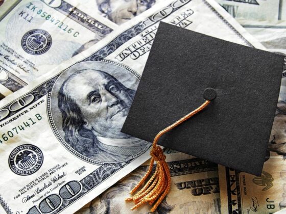 7 Dos and Don’ts for New Grads Getting Their First ‘Adult’ Paycheck