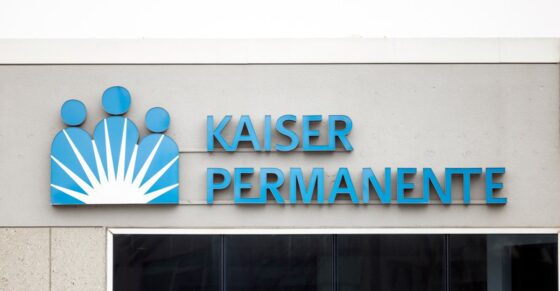 A Kaiser Permanente systems outage has pharmacies relying on pen and paper