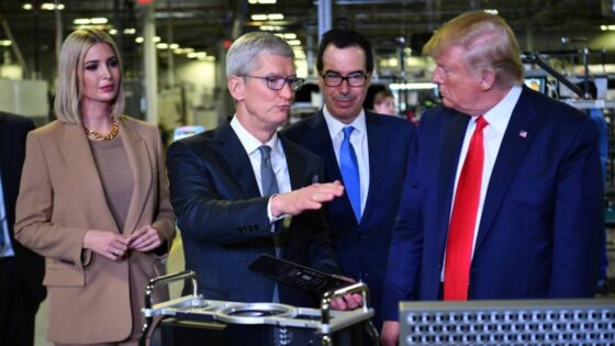 Analyst has blunt words on Trump's iPhone tariff plans