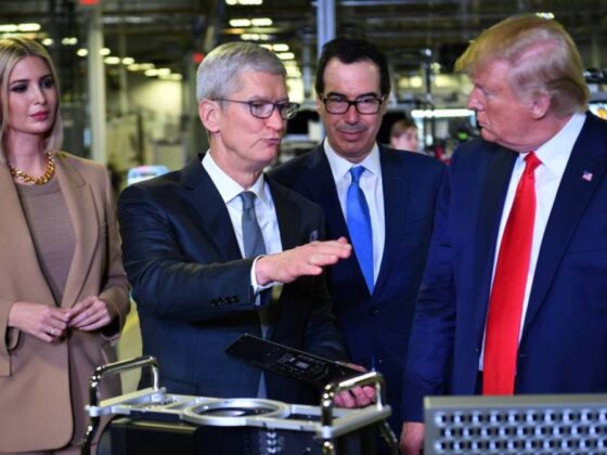 Analyst has blunt words on Trump's iPhone tariff plans