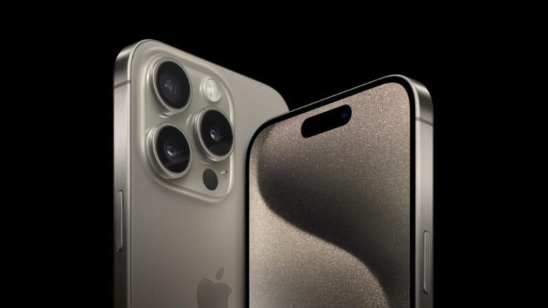 Apple Inc. (AAPL) Faces AI Roadblock as Competition Heats Up Apple Inc. (AAPL) Faces AI Roadblock as Competition Heats Up
