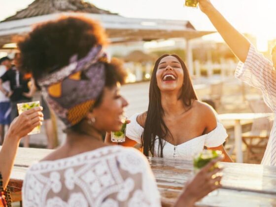 Bankrupt airline stock tanks on cancelled flight fears