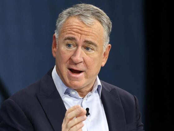 Billionaire fund manager, skeptical of AI, backs shocking stock