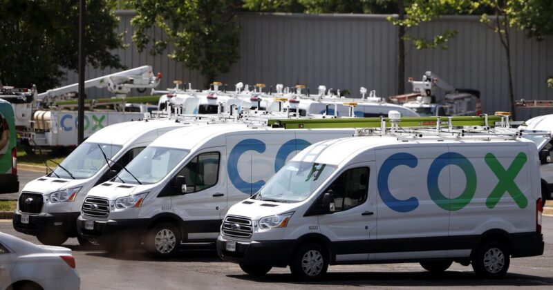 Cable giant Charter to buy Cox in a .5-billion deal