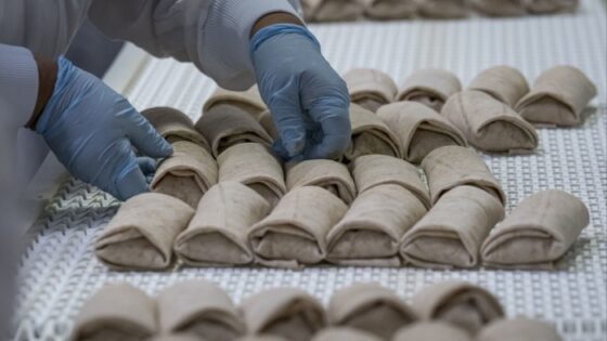 Desperately coining new Mexican-flavoured market acronyms in an attempt to go viral