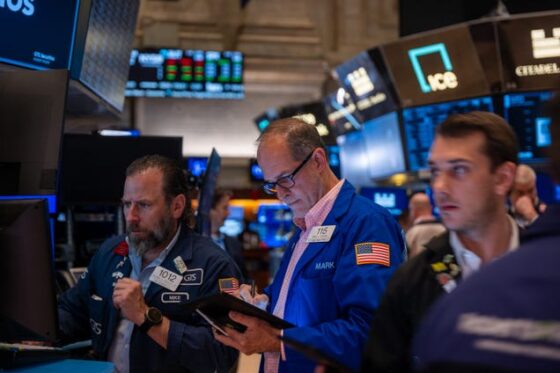 Dow futures jump 500 points after Trump walks back E.U. trade threats