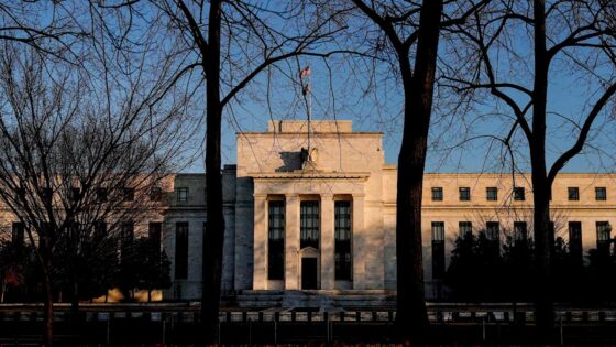 Fed may not cut rates until Q4, portfolio manager says