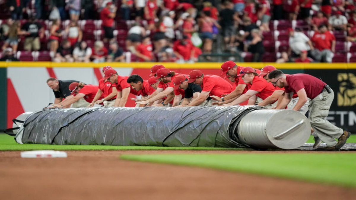 Former MLB player files shocking lawsuit against the Cincinnati Reds