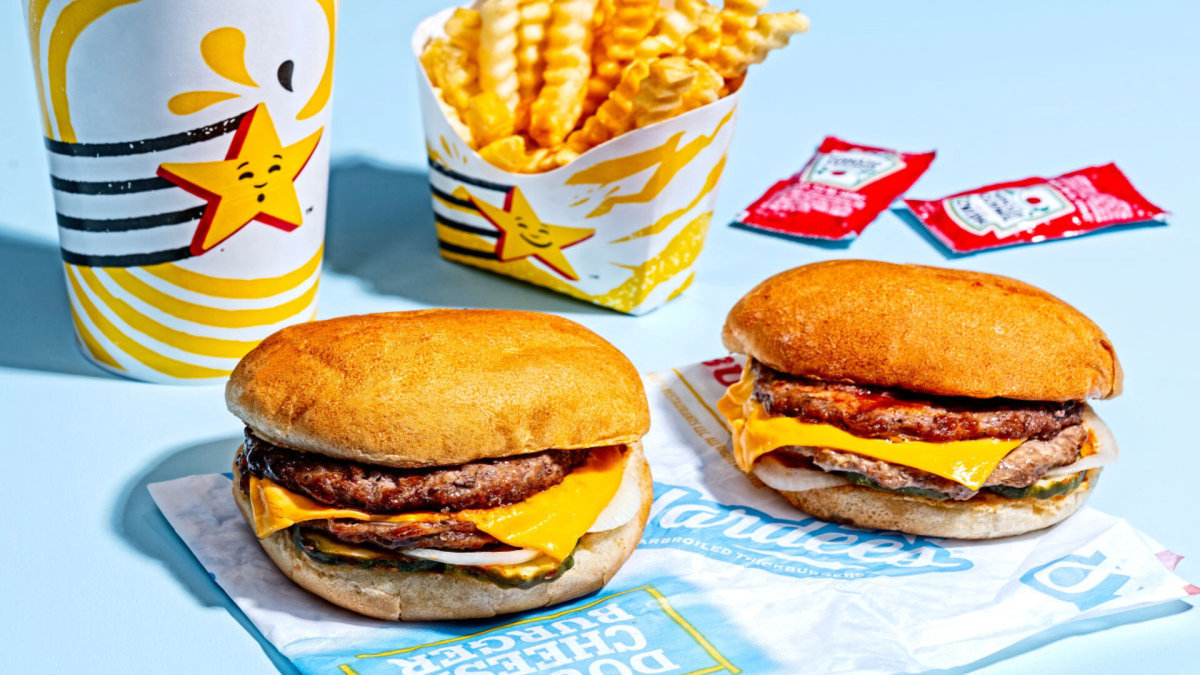 Huge burger chain fights to close dozens of its own restaurants