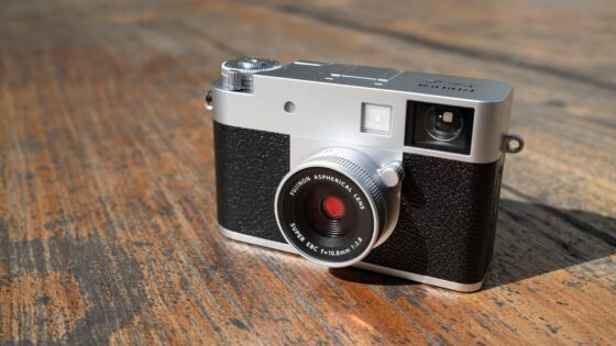 I Tried Fujifilm’s Adorable New X Half Camera and It’s a Pocketful of Fun
