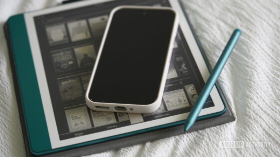 I really want a pocket-sized Kindle Scribe