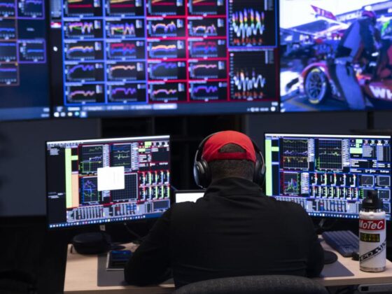 Indy 500: Take an inside look at Honda’s IndyCar control center