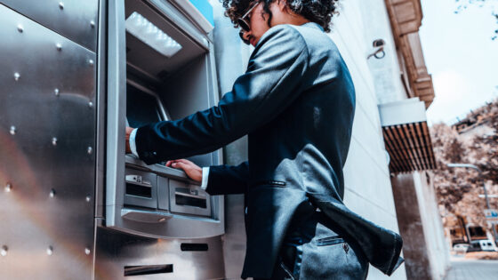 Major bank closing nearly 100 global branches