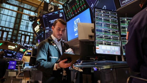Nasdaq, S&P 500, Dow fall after Trump threatens new tariffs