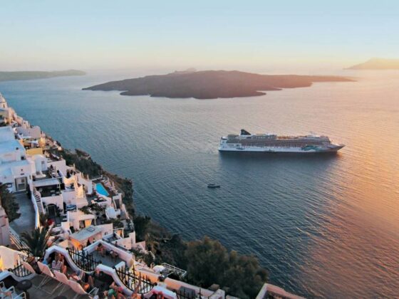 Norwegian Cruise Line, Carnival salute veterans with major perks