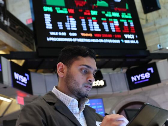 S&P 500 jumps 2% on EU tariff delay, consumer confidence data