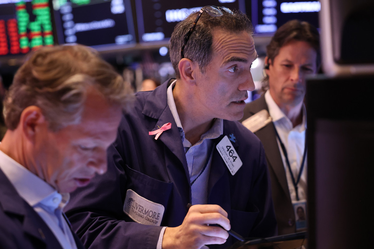 S&P 500 surges after surprising consumer confidence report