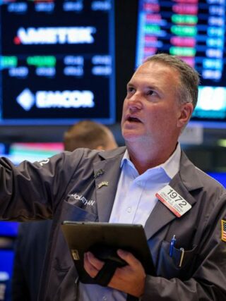 Shares finish down with investors focused on Nvidia results, oil prices gain