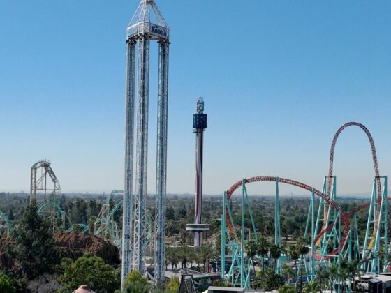 Six Flags to cut 135 jobs at Knott’s, Magic Mountain and other California parks