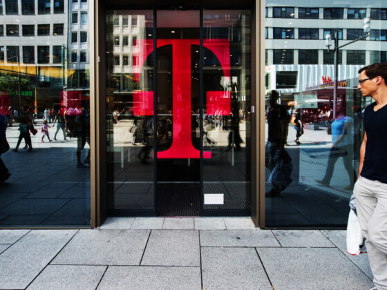T-Mobile gives members free stuff AT&T, Verizon customers don't get