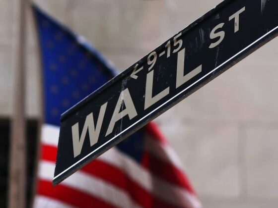 Stocks tumble as weak bond-market auction has investors wondering how U.S. will manage its debt
