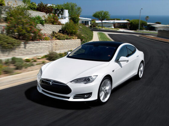 Tesla car doors can be hacked