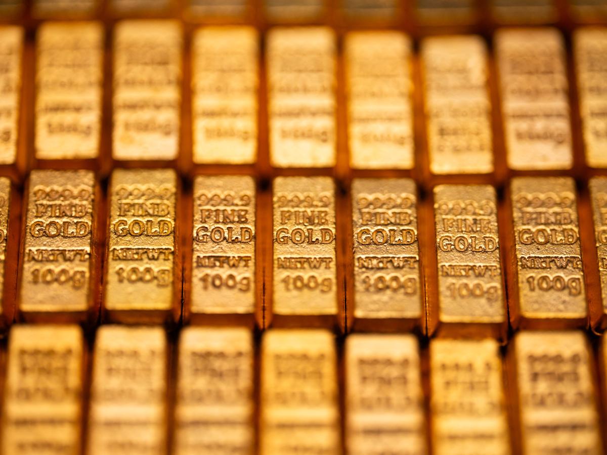 The bad economic vibes are causing more people to stock up on gold