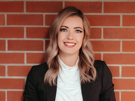 These 4 money habits can help you feel more secure, says this financial advisor