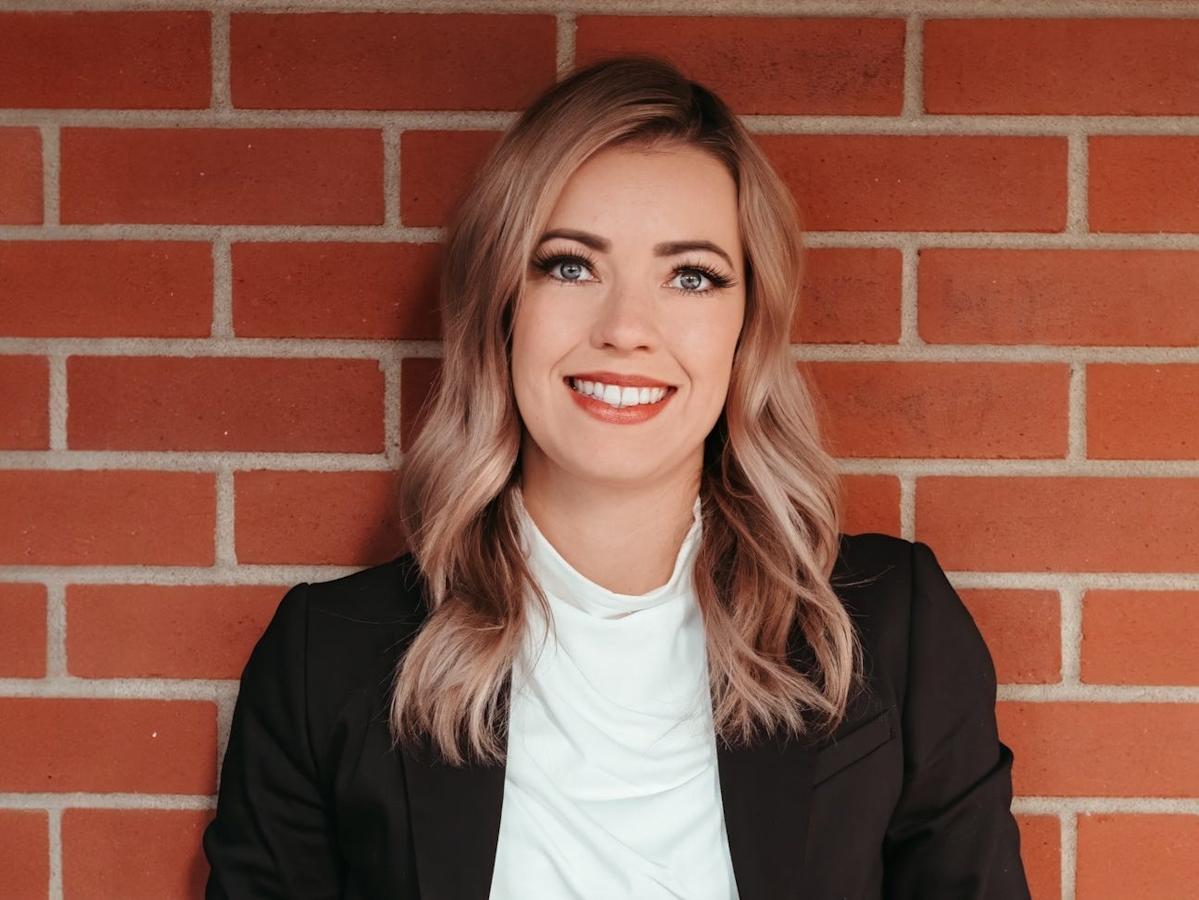 These 4 money habits can help you feel more secure, says this financial advisor