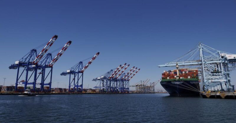 U.S. representatives sound alarm over slowing port activity