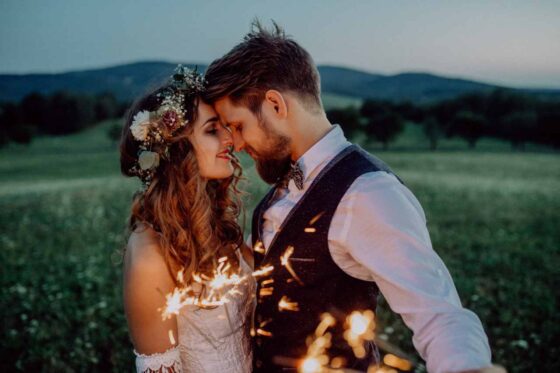 ‘We’re not wealthy’: My niece is marrying out of state and she has a honeymoon fund. Is that cheeky?