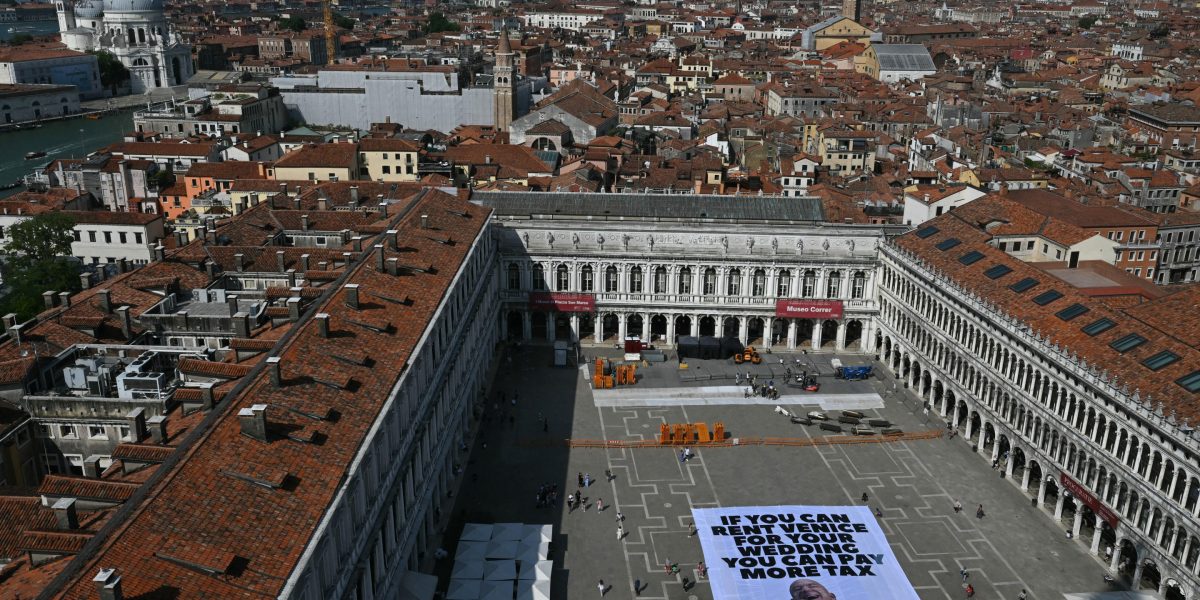 Photos: Celebrities cruise into Venice for Jeff Bezos’ 'wedding of the century' amid ongoing protests
