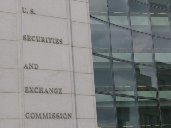 Two workers for SEC’s EDGAR system charged with insider trading