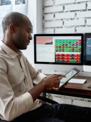 3 Growth Stocks You Can Buy for Less Than 0 Right Now