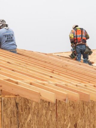 Altadena ICE raid highlights fears that roundups will stymie rebuilding efforts