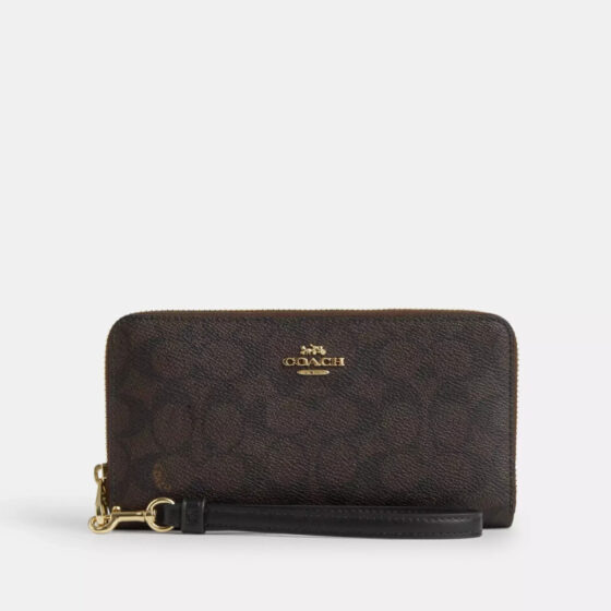 Coach Outlet is selling a 'beautiful' 8 zip-around wallet for only  that shoppers say doubles as a wristlet