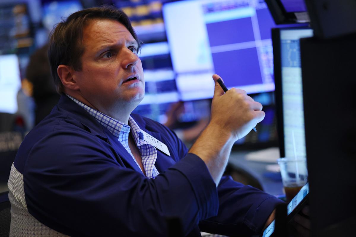 Dow, S&P 500, Nasdaq futures rise as investors bet on Fed rate cut