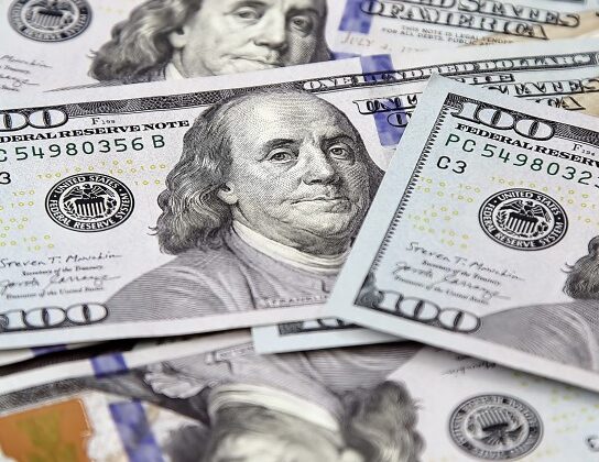 FOMC: Waiting and Divided