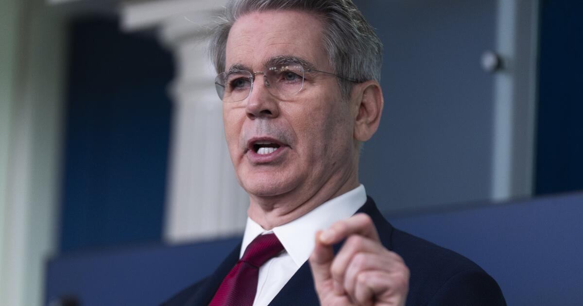 Hiltzik: Trump sets a new standard for cherry-picking