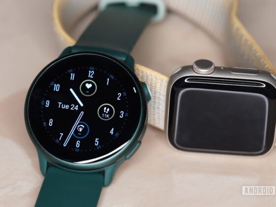 I tested the Vivoactive 6 and Apple Watch SE, and Garmin won out