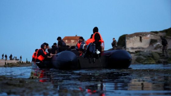 Italy and Spain slam France over proposed migration pact with UK