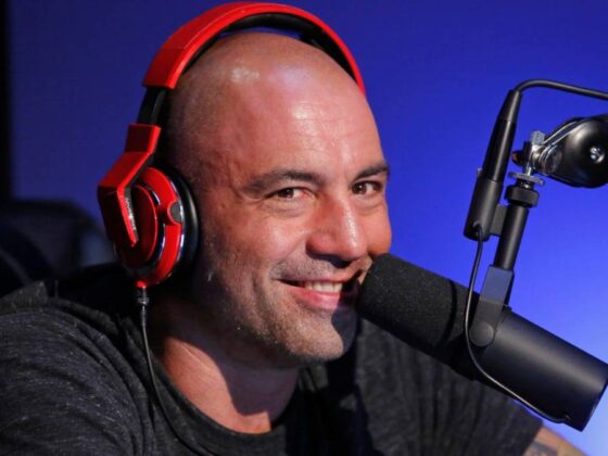 Joe Rogan has harsh words on minimum wage, offers shocking suggestion