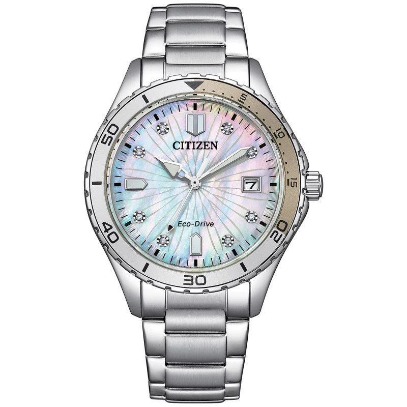 Macy's shoppers are racing to buy this 'stylish' $425 Citizen Eco-Drive Watch while it's on sale for only $213
