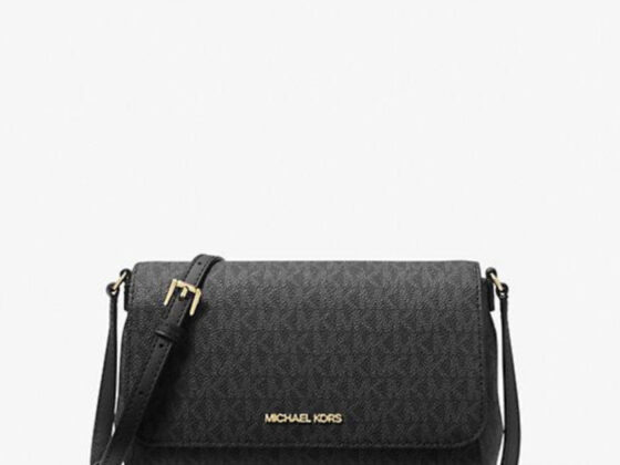 Michael Kors Outlet is selling a 'petite' 8 crossbody bag for , and shoppers call it 'stylish and functional'