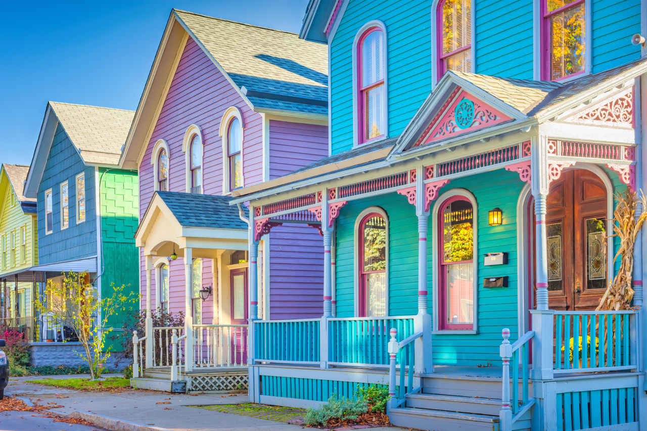 Mortgage rates drop to a 7-week low, with investors optimistic about a Fed rate cut in July