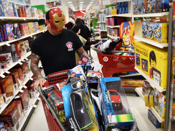 Popular toy store chain files Chapter 11 bankruptcy