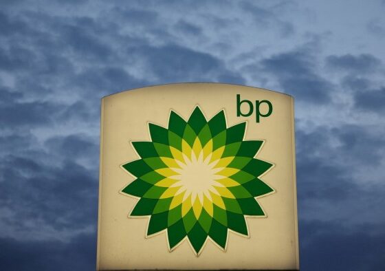 Shell denies takeover talks with UK rival BP