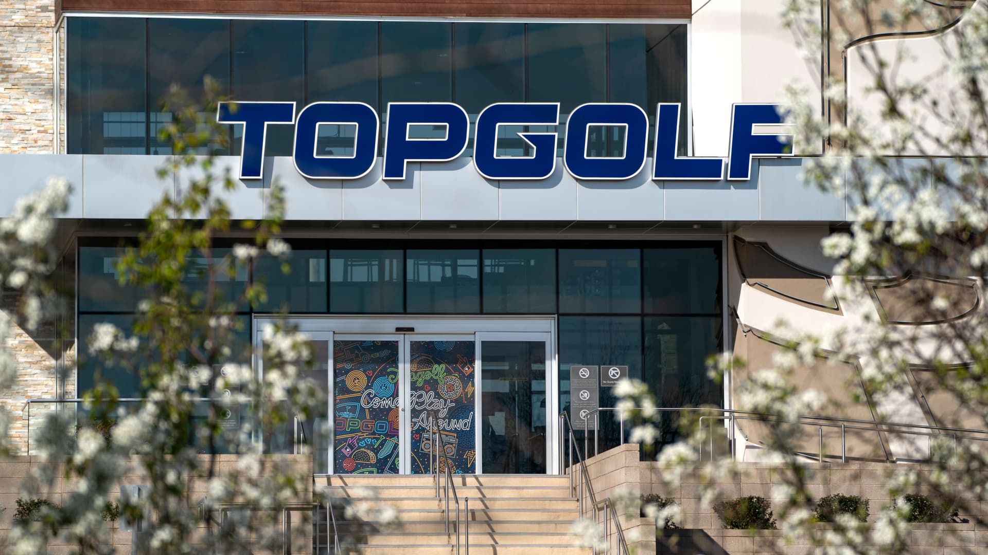 Topgolf stock jumps nearly 15% after director scoops up $2M worth of shares