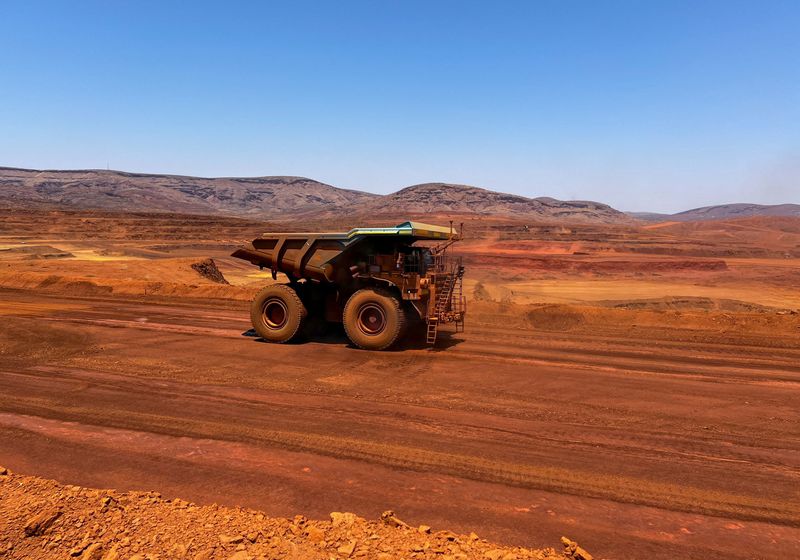 Trade risks to keep shrinking Australia's resources earnings, report says